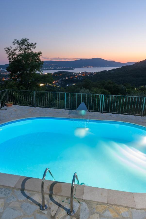 Sunset Holiday Home Тиват Экстерьер фото