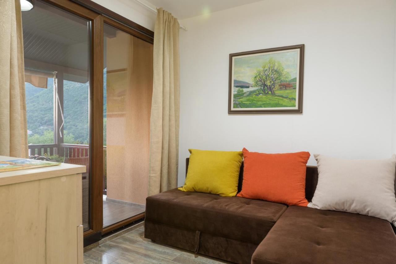 Sunset Holiday Home Тиват Экстерьер фото